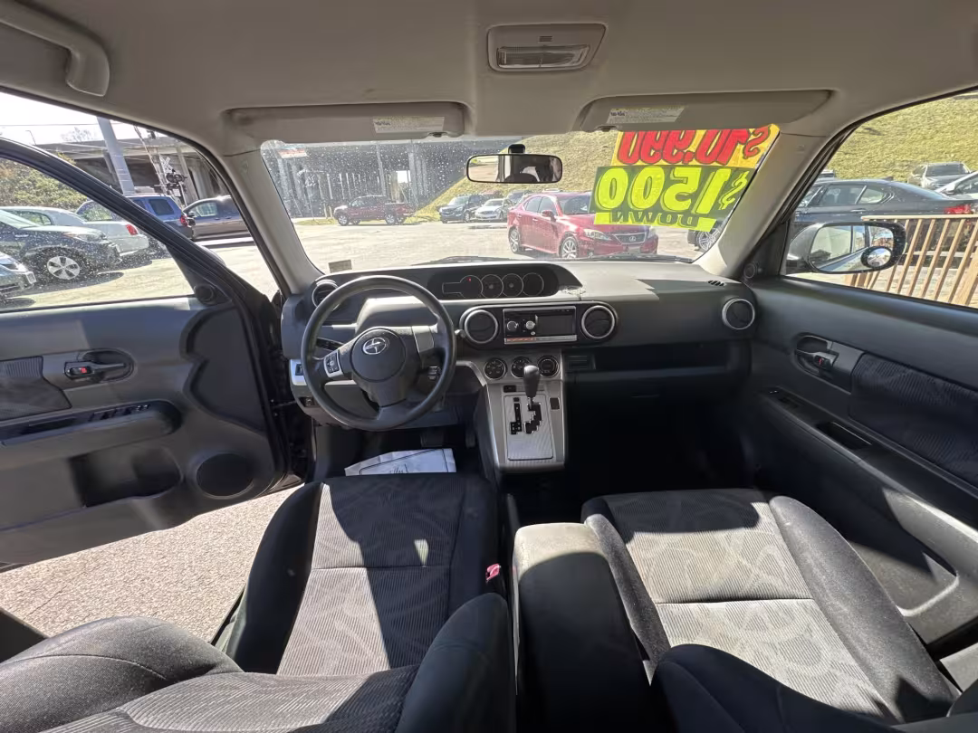 2011 Scion xB - JTLZE4FEXB1133580 - Image #6